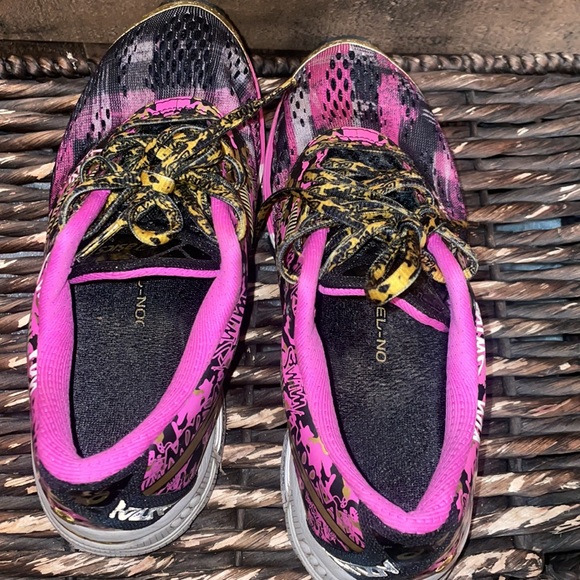 ASICS GEL-Noosa Tri 10 Gold Ribbon Running Shoes, Size 6 T5M9N - Picture 12 of 13